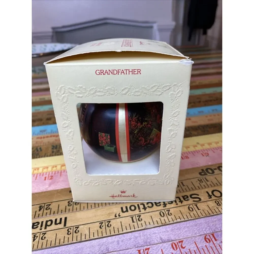 Hallmark - Christmas At Home - Glass Ball 1980 -‎ Keepsake Ornament Vintage